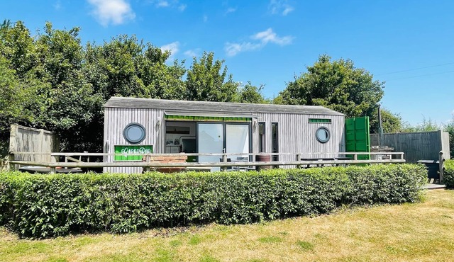 Green CargoPod - sleeps 2 adults only or 2 adults and 2 kids