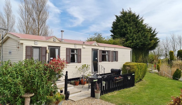 Green Haven Waterside Lodge