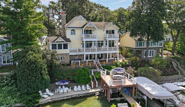 Green Lake Luxury Home with Rooftop Deck Hot Tub Pier Sunset Views