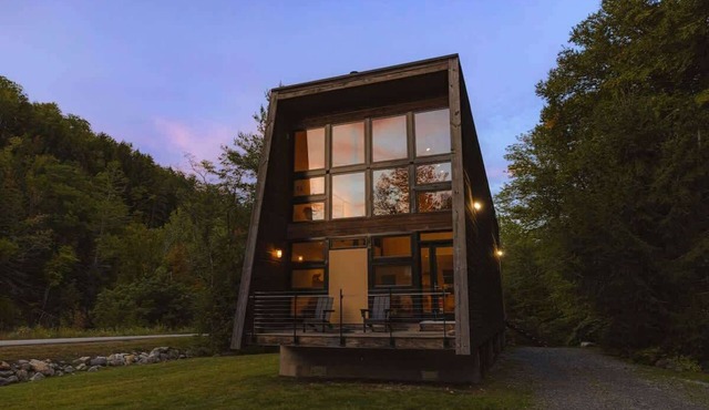 Green Mountain Modern House: iconic modern getaway