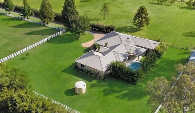 Green Pastures by the Sea nnear Forster/Tuncurry with heated pool