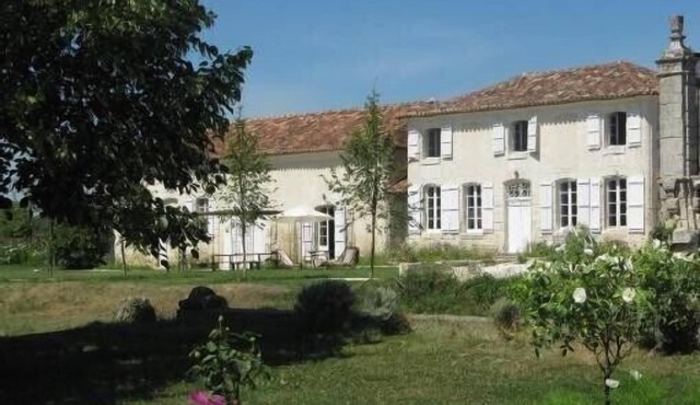 Green Perigord, house, historical monument, 6 rooms, heated pool, tennis court