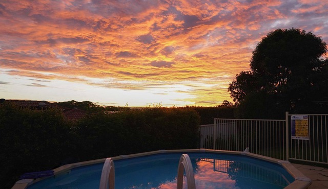 Green Point Getaway - Pool and spa