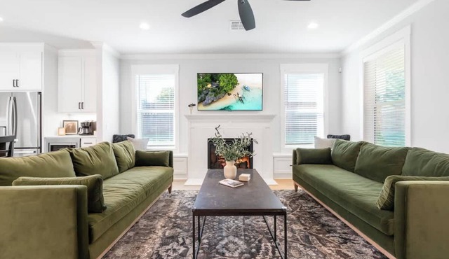 Green Retreat on Proctor - 3.5 Bathrooms