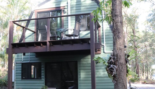 Green Trees, Secluded, self contained chalet.