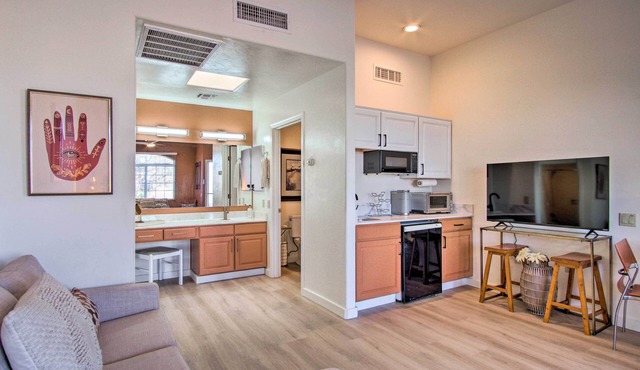 Green Valley Studio in 55+ Community!