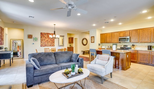 Green Valley Townhome w/Community Amenities!