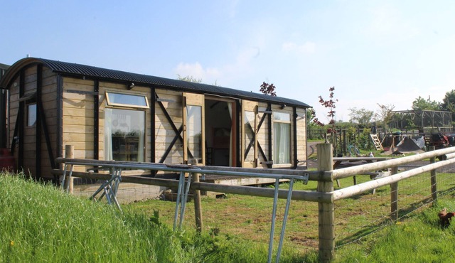 Greenacres Self Catering Railway Wagon-Glamping