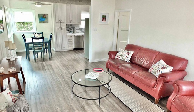 Greenbelt Guesthouse - Peaceful, Golf, Bowling Green. Easy Access to World Cup