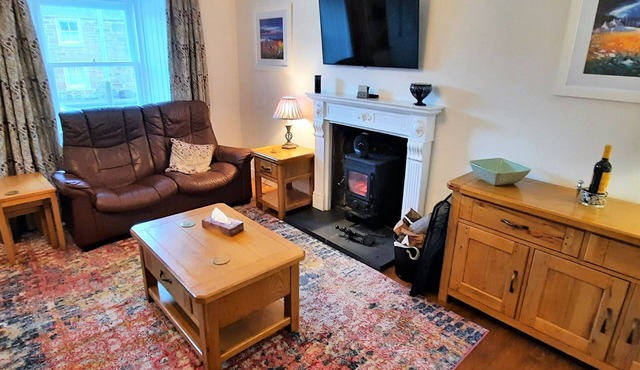Greenbrae East - a cottage that sleeps 4 guests in 2 bedrooms