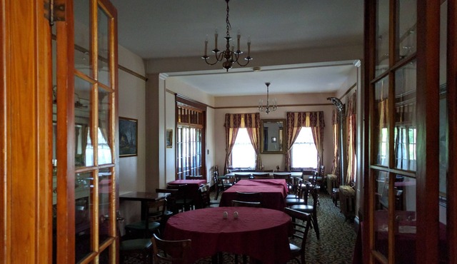 GREENE MTN VIEW INN - SLEEPS 28 - FULL INN RENTAL