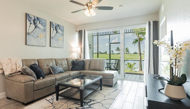 Greenlinks at Lely Luxury White Orchid Fully Renovated Modern 1st floor 3bdr Golf Resort Villa