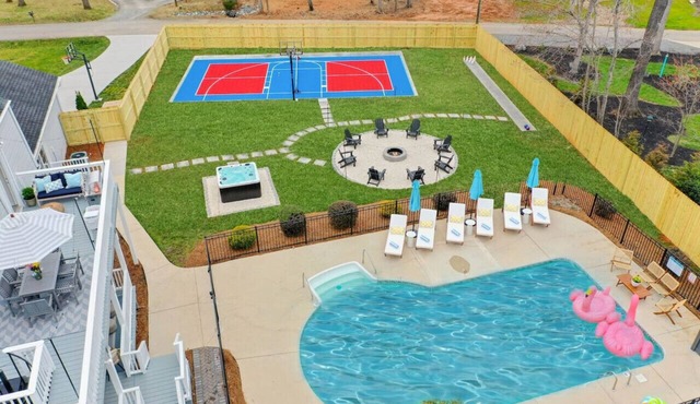 Greensboro Getaway Villa | Pool + HotTub + Golf + Basketball Court + Pickleball