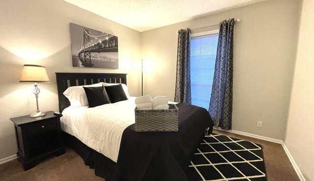 Greensboro's Hidden Gem 3bd/1.5bth Cozy Clean Home