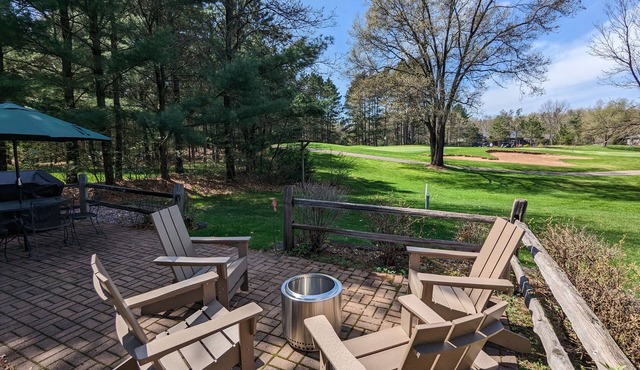 Greenside on Lake Arrowhead Golf open floor plan, great location, Golden Teen