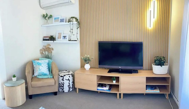 🔆GREENVIEW🔆BFast,WiFi,Fetch🔆Walk2Pizza,Liquor