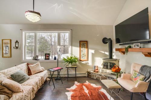 Greenville Country Retreat Near Golfing and Hiking!