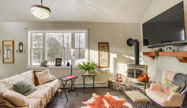 Greenville Country Retreat Near Golfing & Hiking!