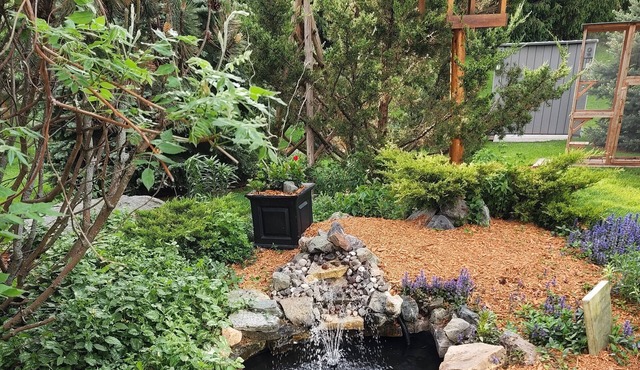 GREENVILLE, WI - 3 BR, 2 Full Bath -- Great for Hosting