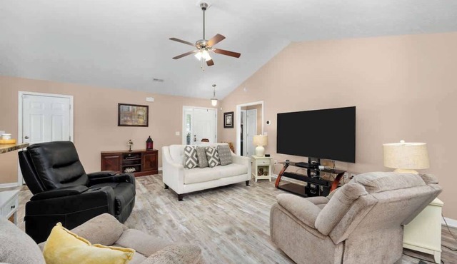 Greenway Getaway 3BR Cottage