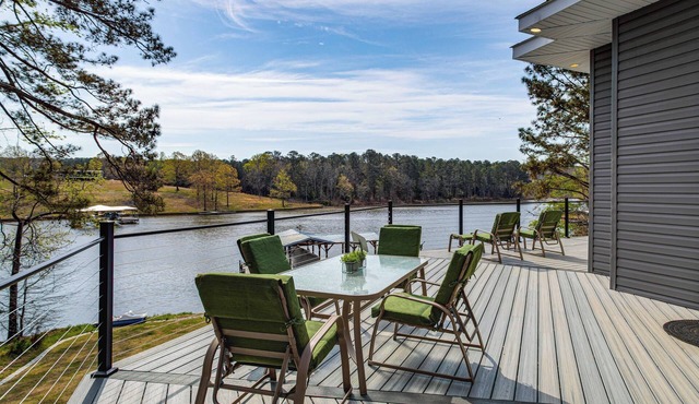 Greenwood Group Retreat w/Large Private Dock!