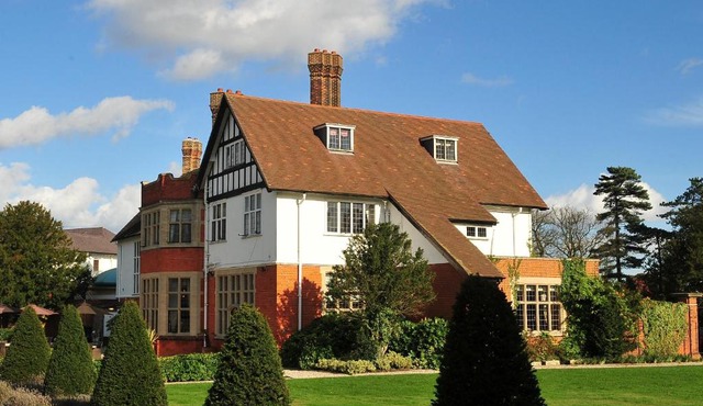 Greenwoods Hotel & Spa