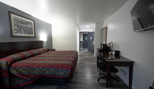 Greenwoods inn & Suites