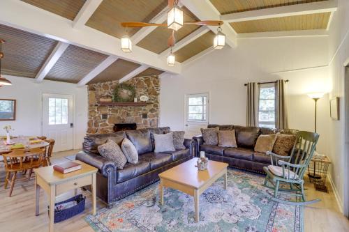 Greers Ferry Hideaway Lake View, Boat Ramp Access