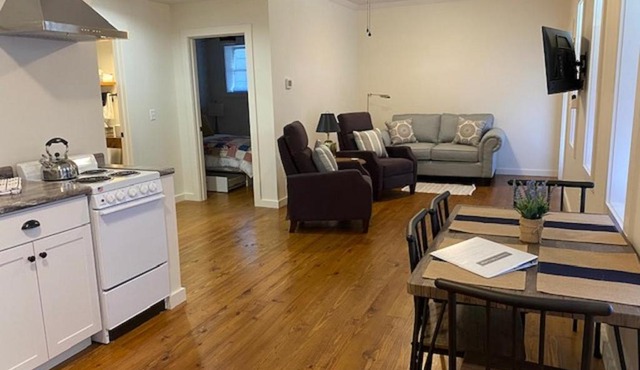Greeter Falls Lodge Suite 5