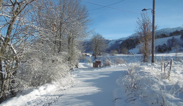 GRESSE en VERCORS ski/summer resort (swimming pool)night, week and weekend rentals