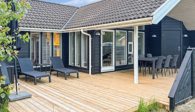 "Greta" - 200m from the sea by Interhome