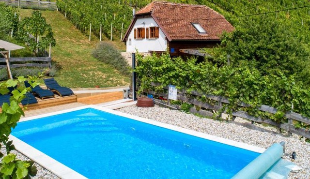 Greta Rest House