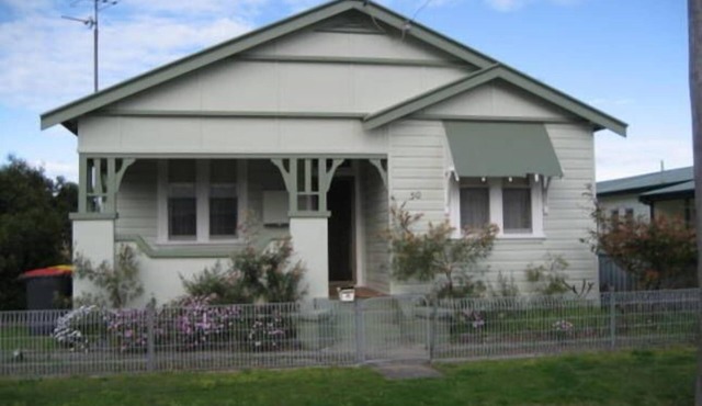 Grevillea Cottage, Swansea, NSW