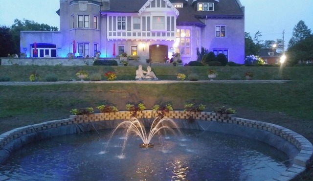 Grey Gables Inn