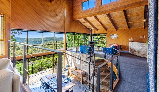 Grey Gum Lodge - Two Bedroom House, Sleeps 4