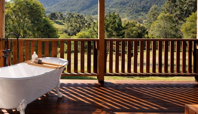 Grey Gum Luxury Farm-stay & Highland Cows.