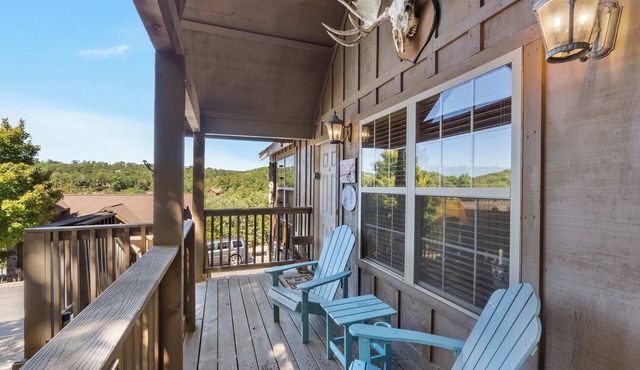 Grey Moose Lodge w/Amenities Access!