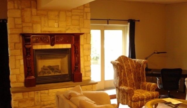 Grey Rose Suites