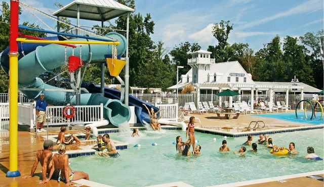 Grey's Point Camp Cottage 7