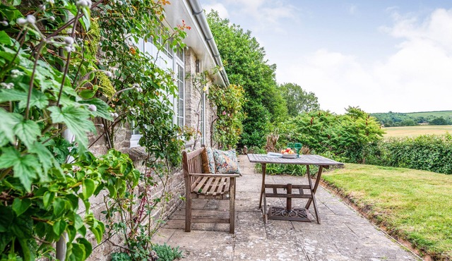 Greygles - Surrounded by beautiful views