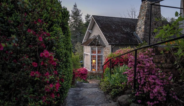 Greystone Inn