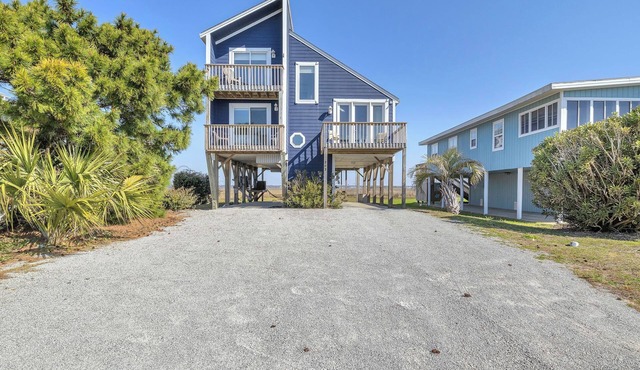 Griffin: Comfortable Caswell Home, Ocean & River Views!