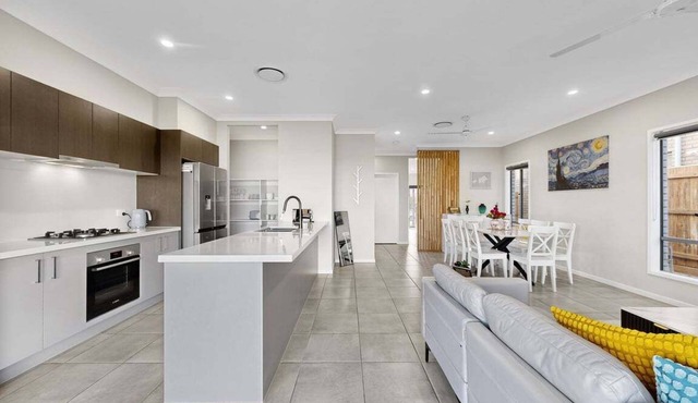 Griffin Family Stay – 4BR Modern Home