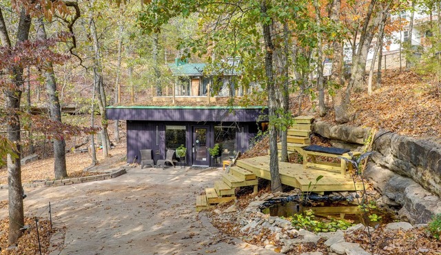 Grill & Rooftop Deck: Cozy Hideaway in Garfield