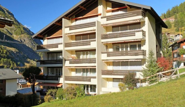 Grillon by Interhome