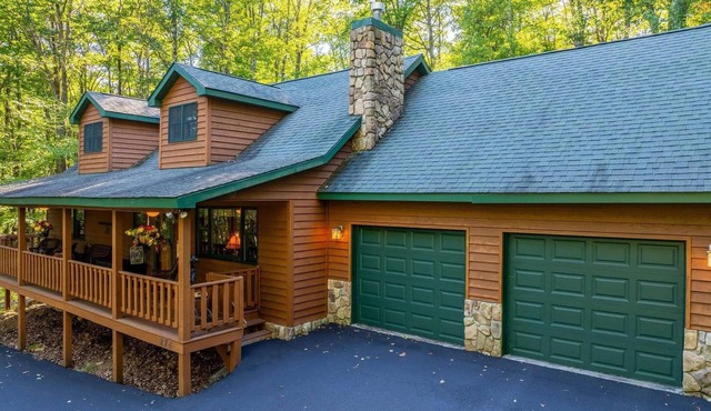 Grin and Bear Witness to this Prime Locationn