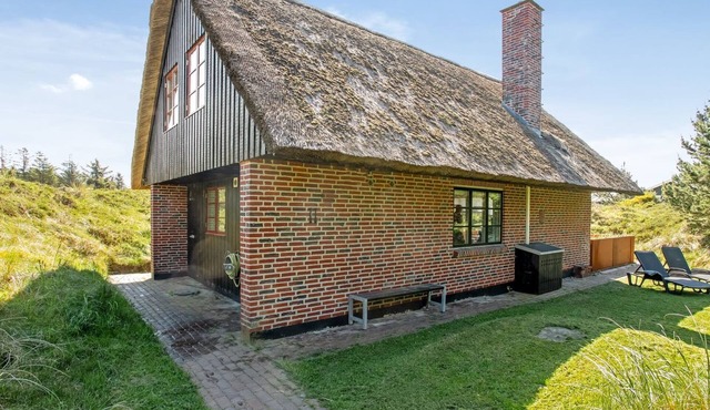 "Grita" - 500m from the sea by Interhome