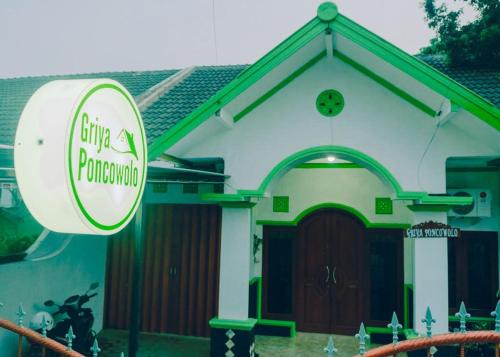 Griyaponcowolo Syariah Full Furnished Family Home in Central Jogja