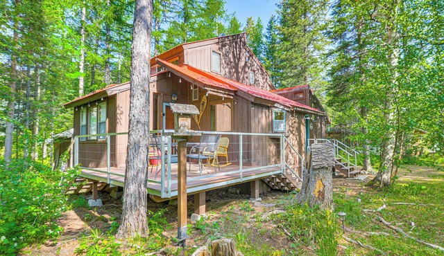 'griz Den' Cabin w/2 King Beds Near Glacier!
