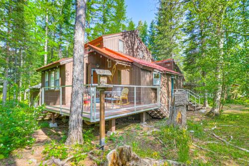 'Griz Den' Cabin w/2 King Beds Near Glacier!